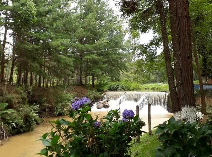 Pousada Chales Da Lua Munhoz